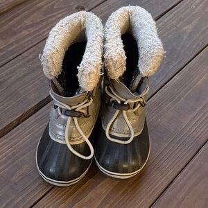 Sorel - Grey Boots